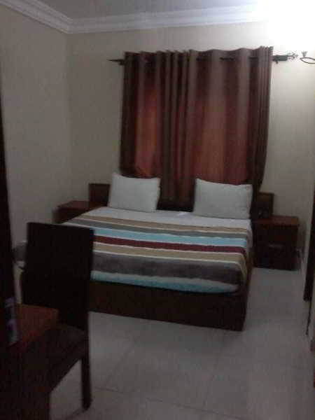 Knightsbridge Hotel Ikeja Bagian luar foto